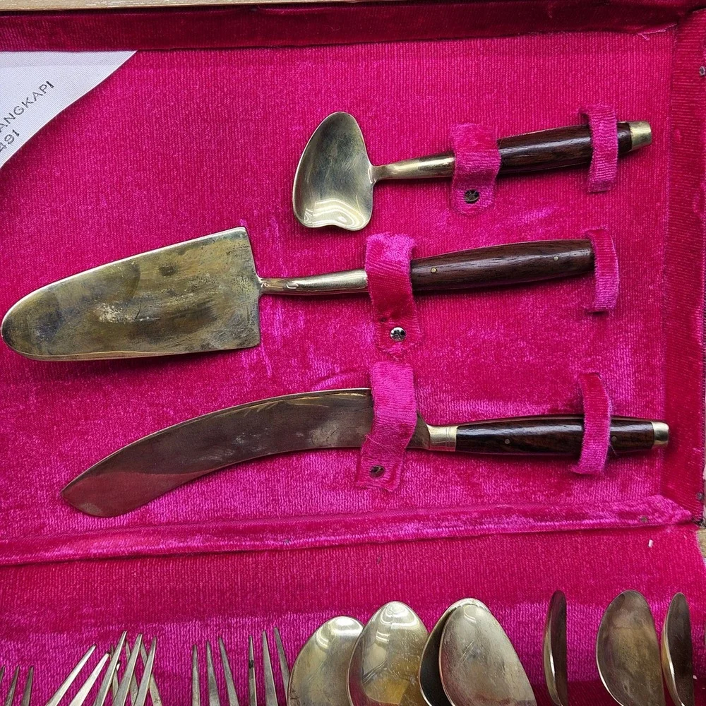 Vtg Tommy's Gems Bangkok Thailand Bronze Wood Flatware Dessert Set 19pc Case